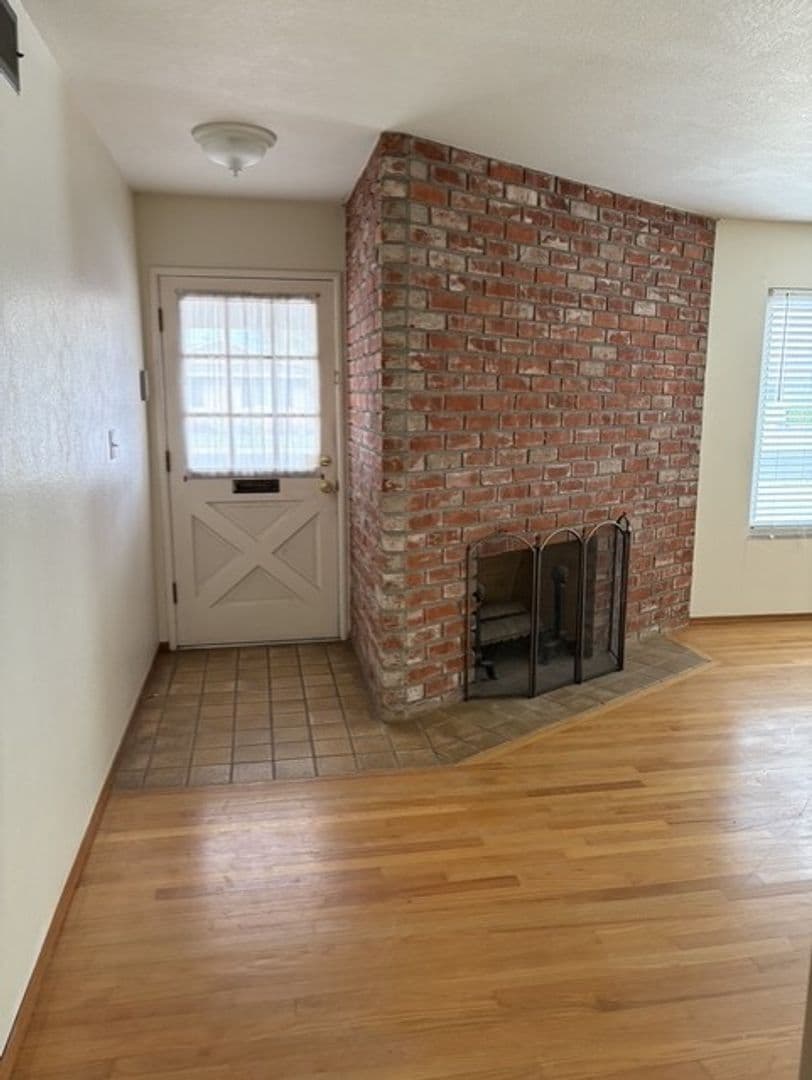 Modesto House: 3401 Fremont St