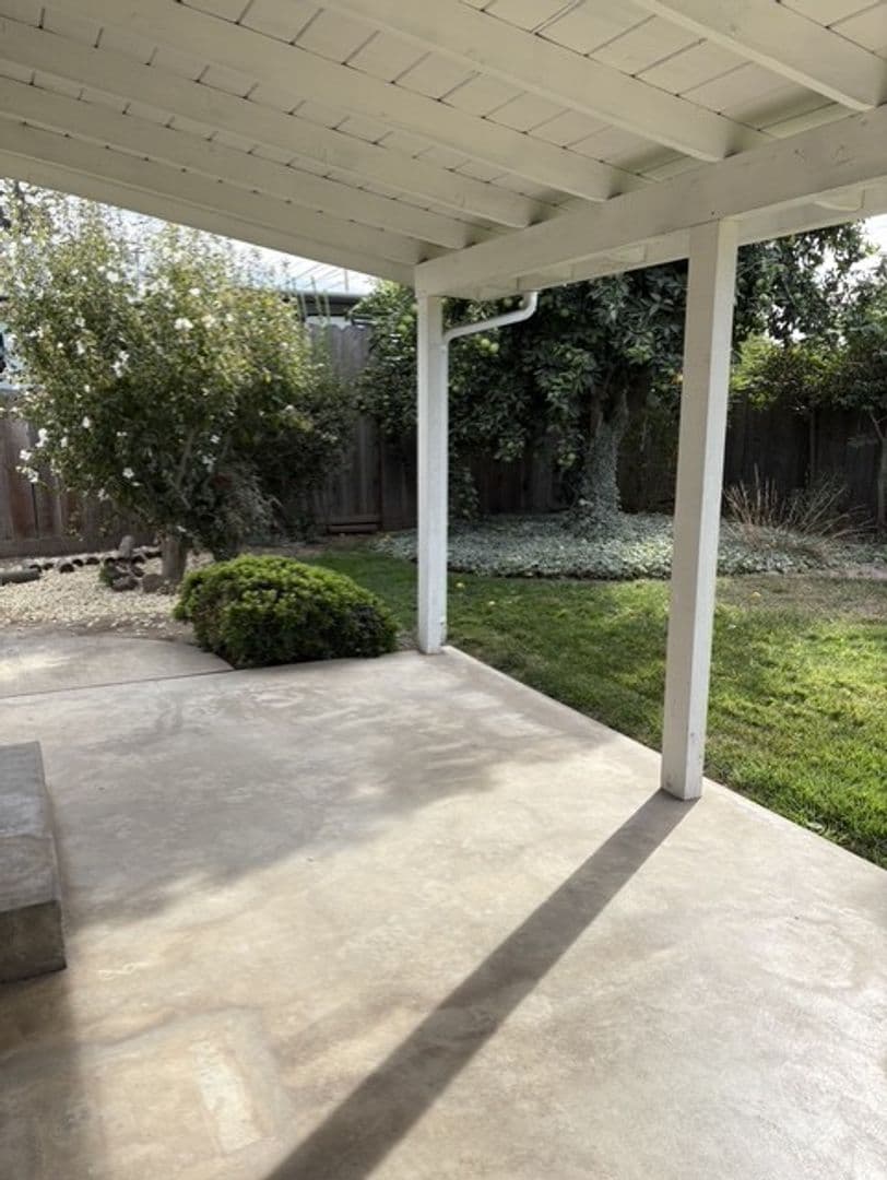 Modesto House: 3401 Fremont St