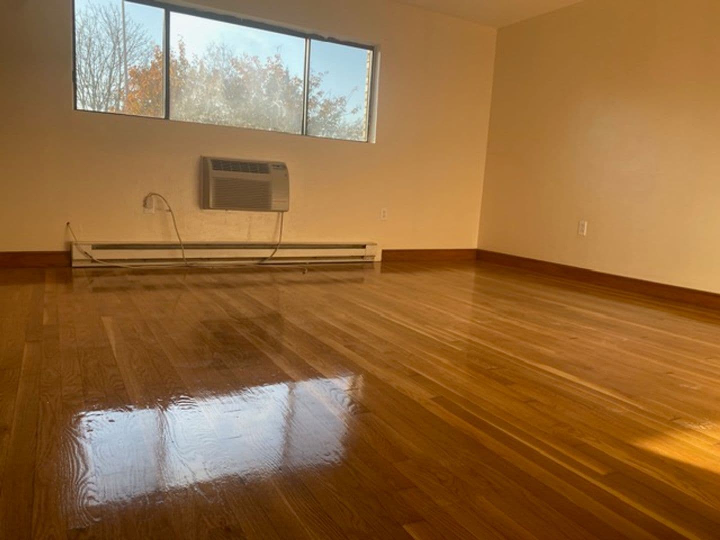 Quincy Apartment: 836 Sea St