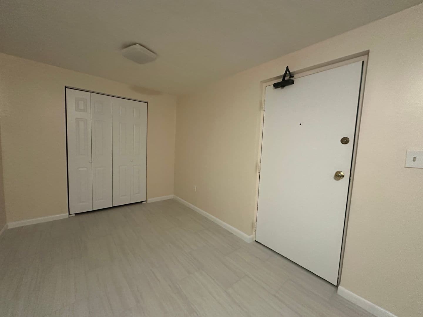 Quincy Apartment: 362 Centre St