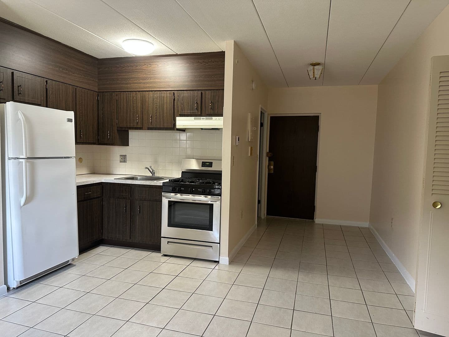 Quincy Apartment: 225 Independence Ave