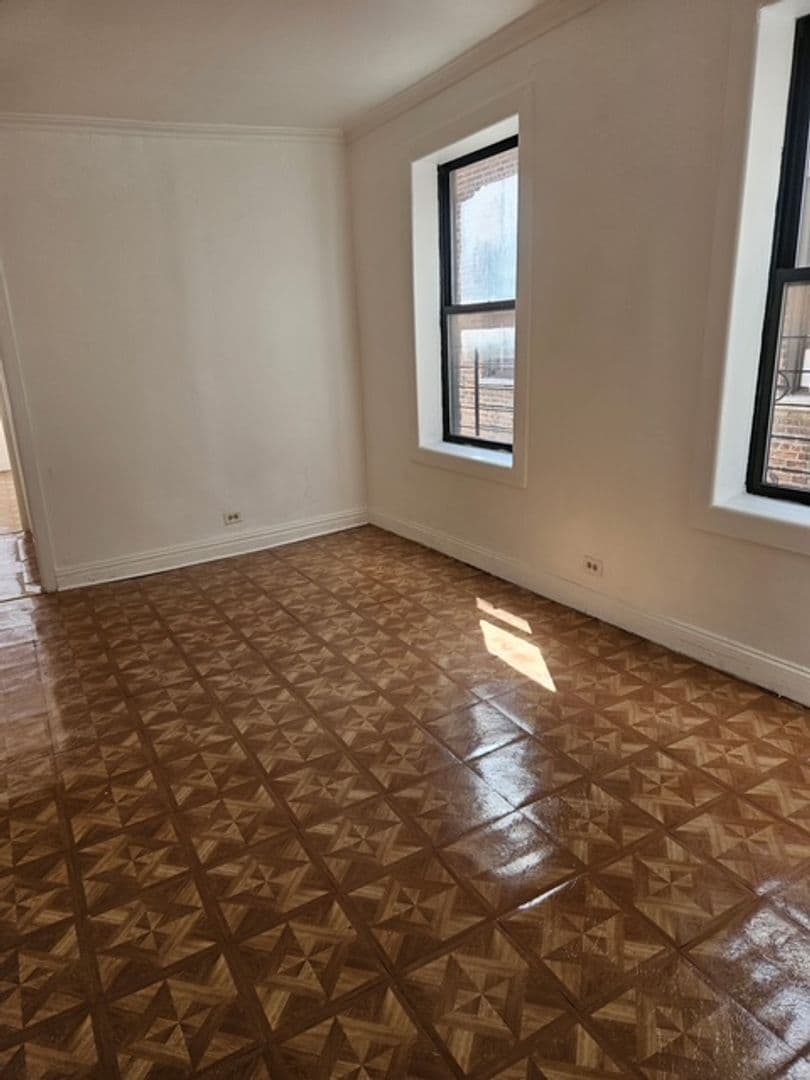 Bronx Apartment: 1152-1156 Colgate Avenue