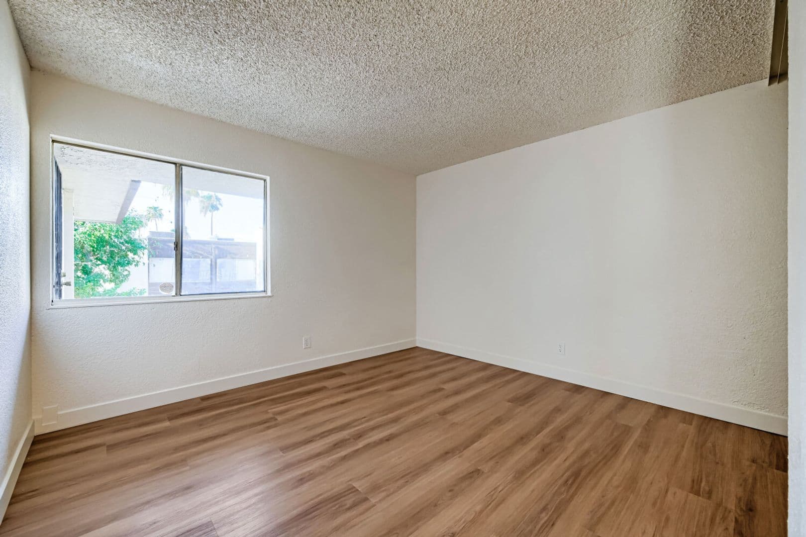 Las Vegas Condo: 1405 Vegas Valley Drive
