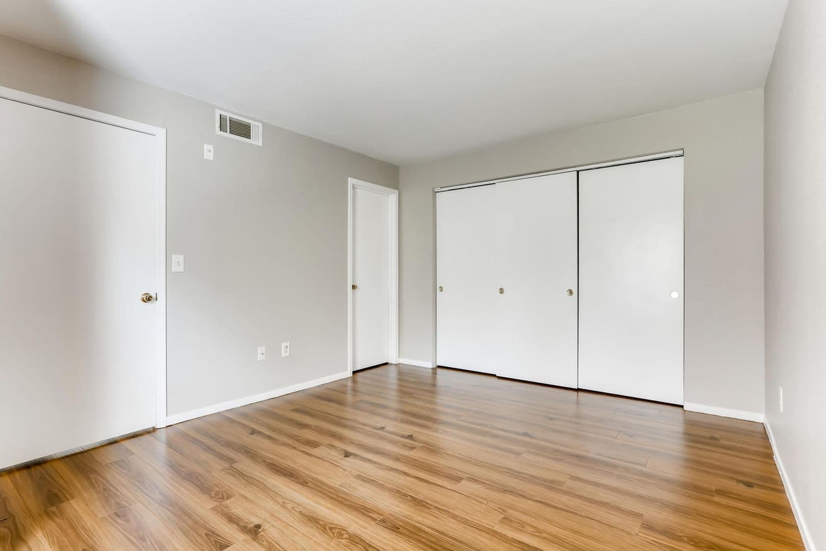 Las Vegas Condo: 555 Silverado Ranch Blvd  #2012