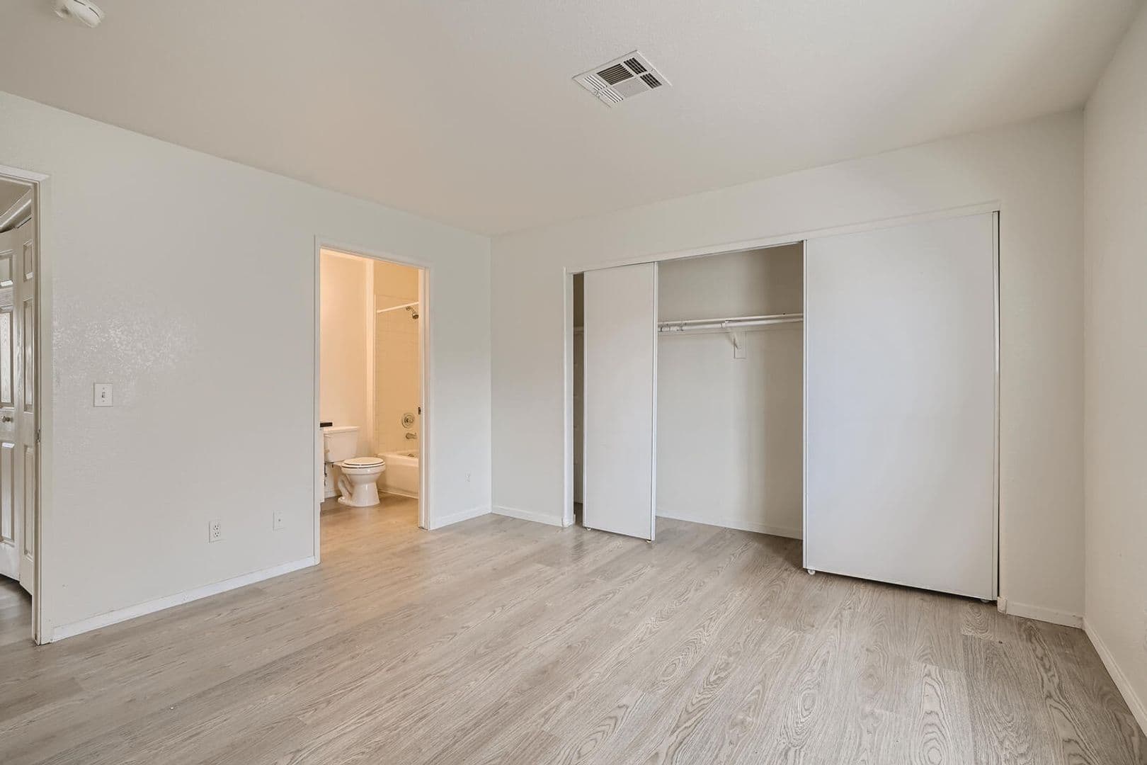 Las Vegas Condo: 2200 Benmore Street Unit 201