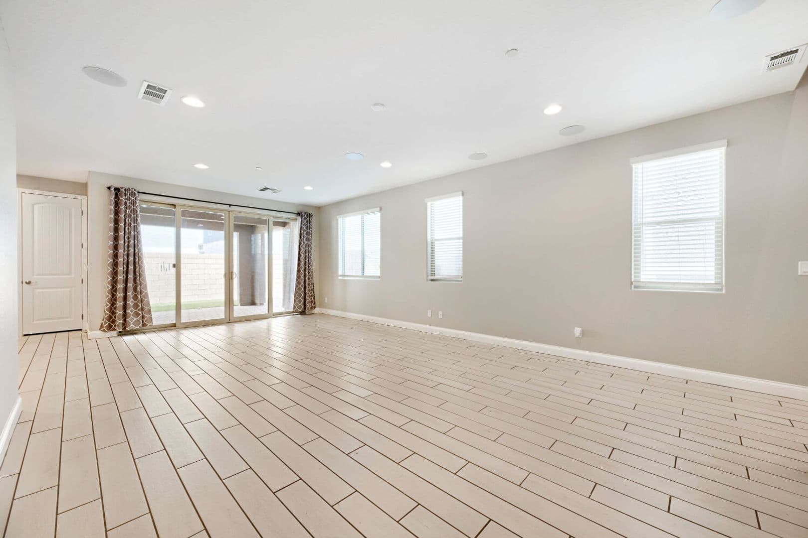 Henderson House: 164 Pace Ave