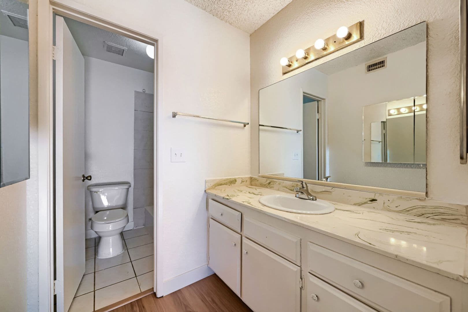 Las Vegas Condo: 1405 Vegas Valley Drive