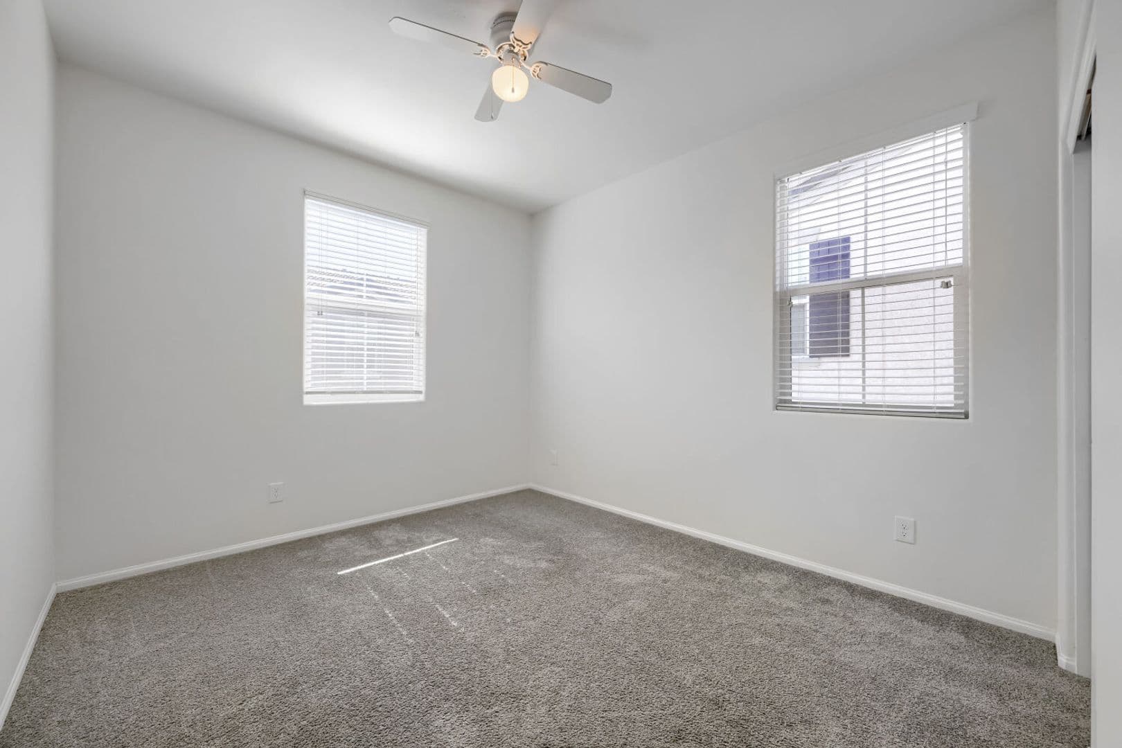 Henderson Townhome: 633 Sedum Ave
