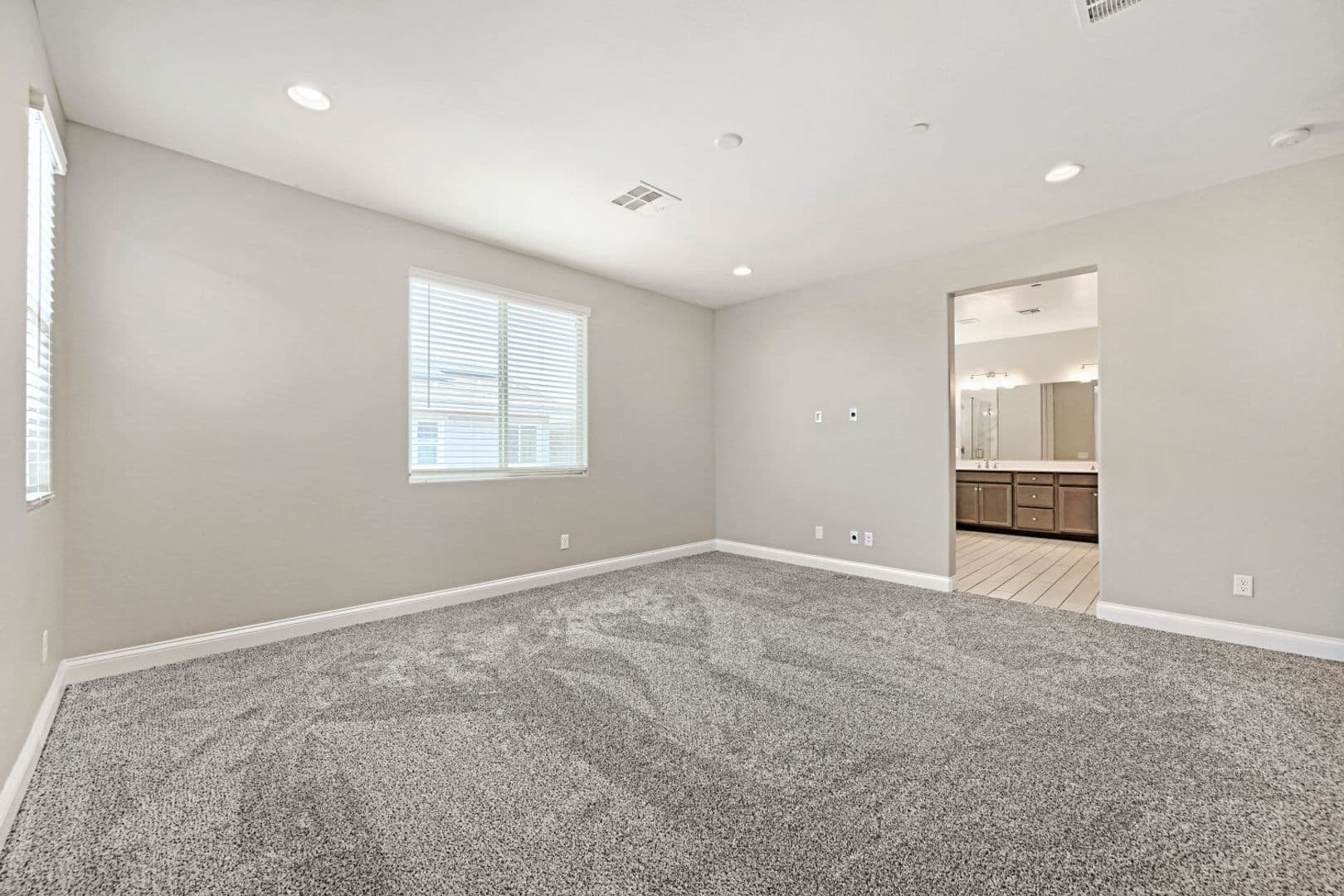 Henderson House: 164 Pace Ave