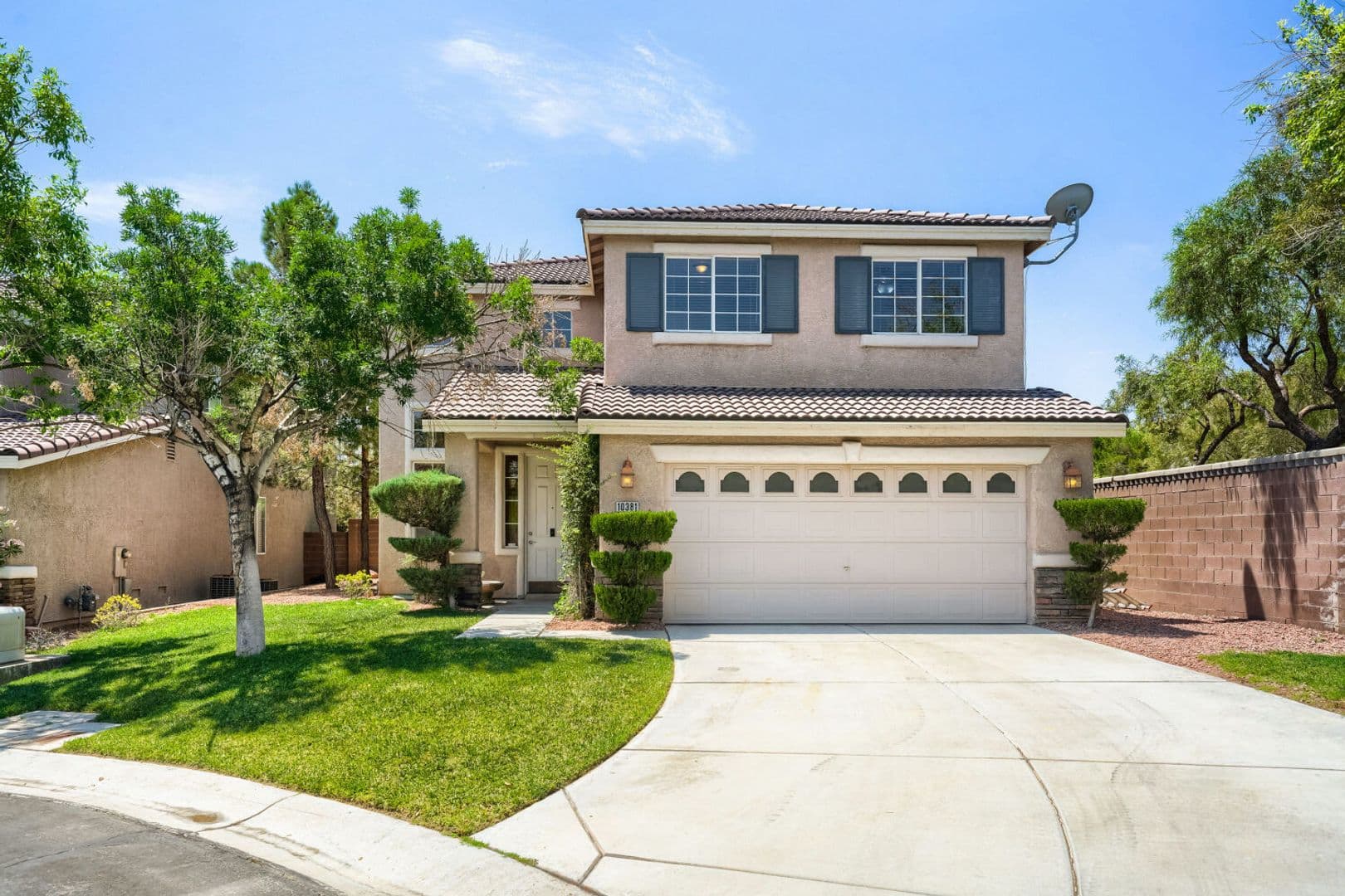 Las Vegas House: 10381 Sleeping Sun Ct.