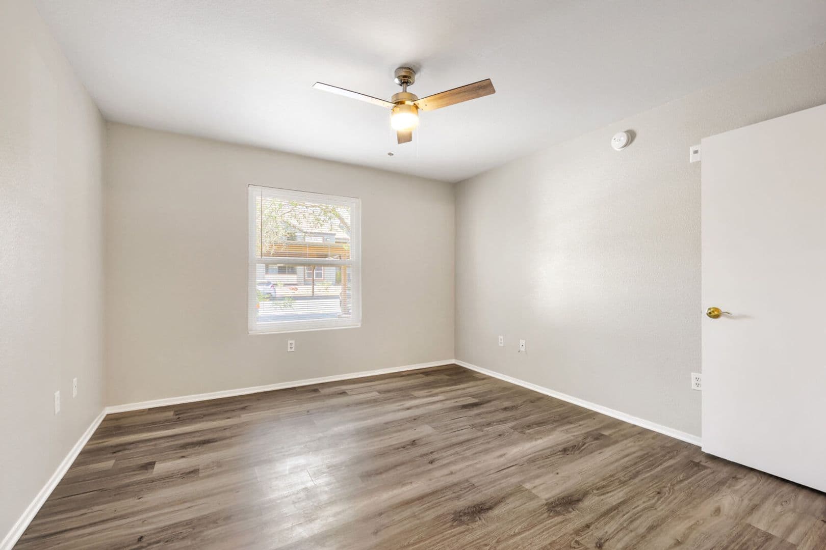 Las Vegas Condo: 555 E Silverado Ranch Blvd