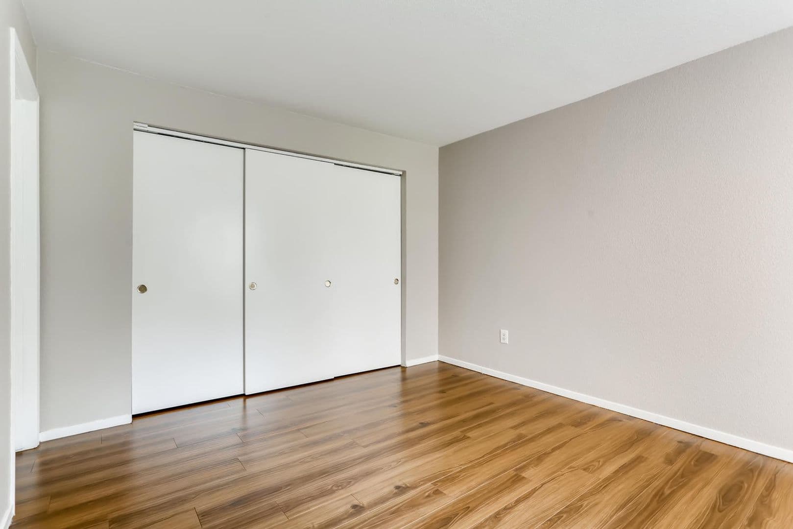 Las Vegas Condo: 555 Silverado Ranch Blvd  #2012