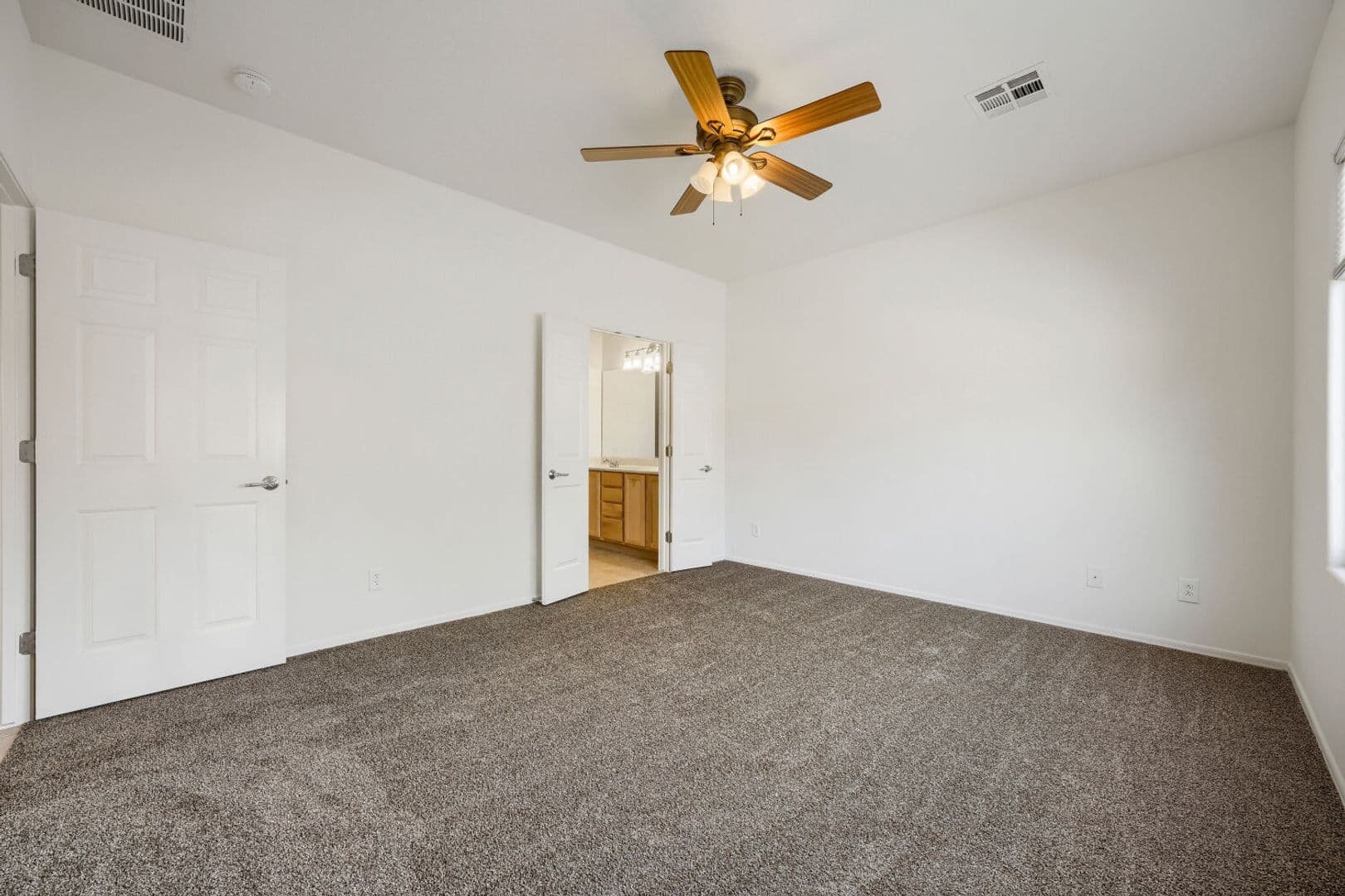 Las Vegas House: 6160 Isola Peak Avenue