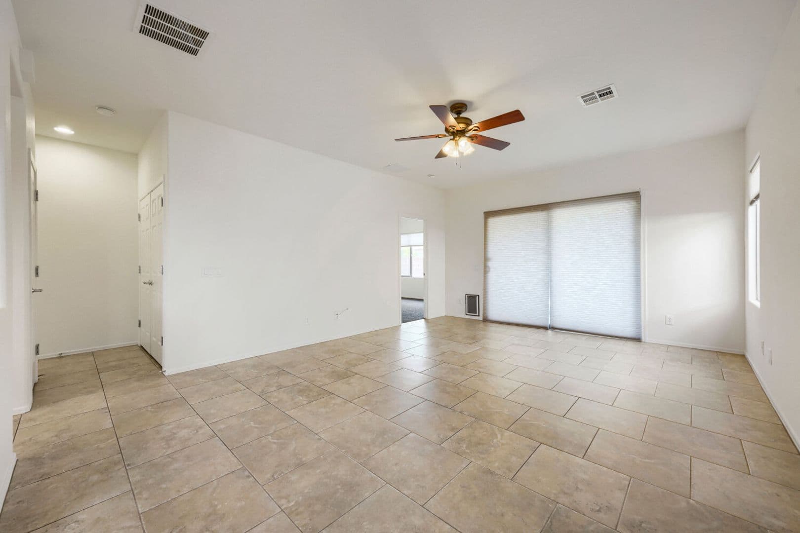 Las Vegas House: 6160 Isola Peak Avenue
