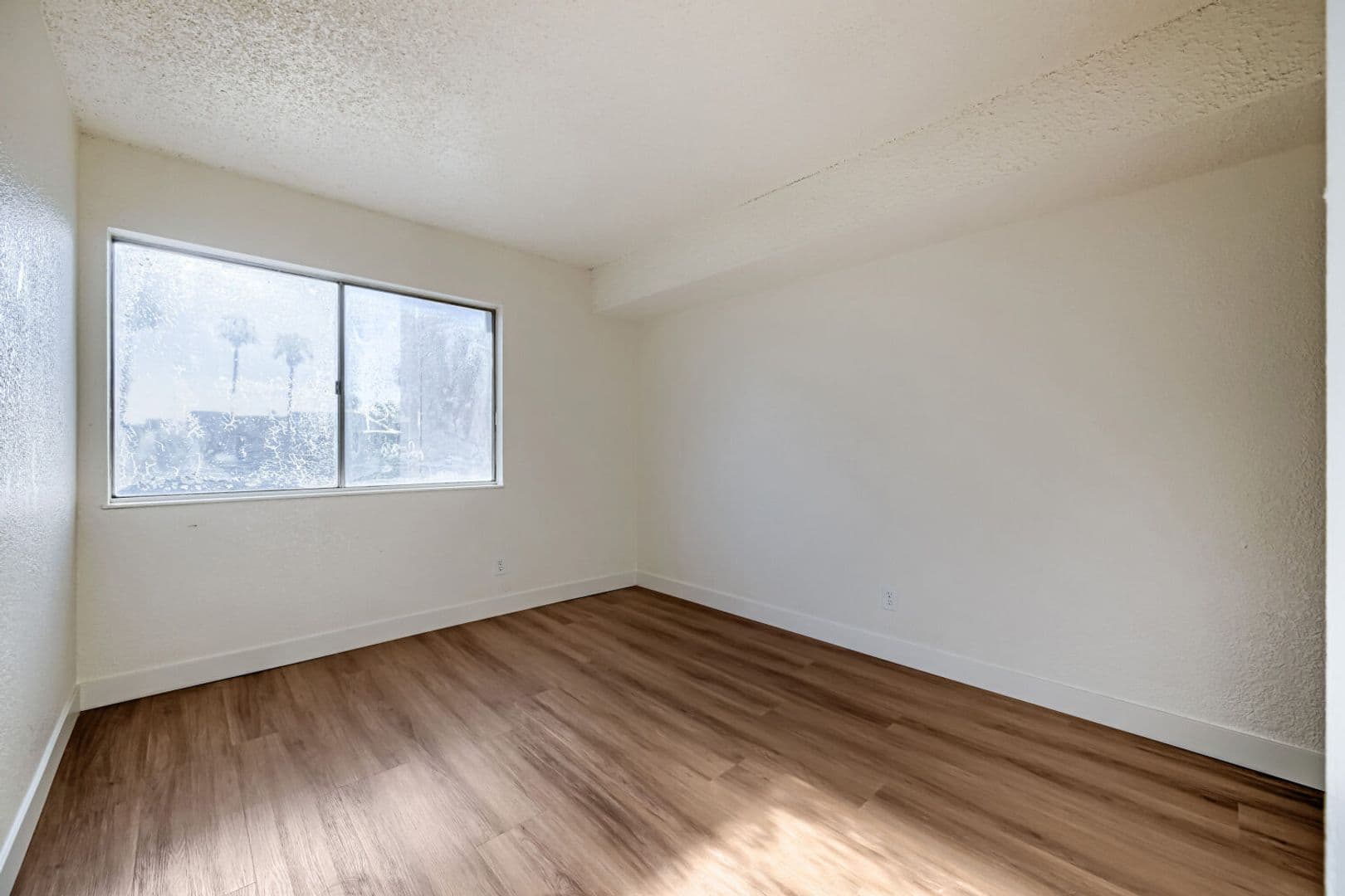 Las Vegas Condo: 1405 Vegas Valley Drive