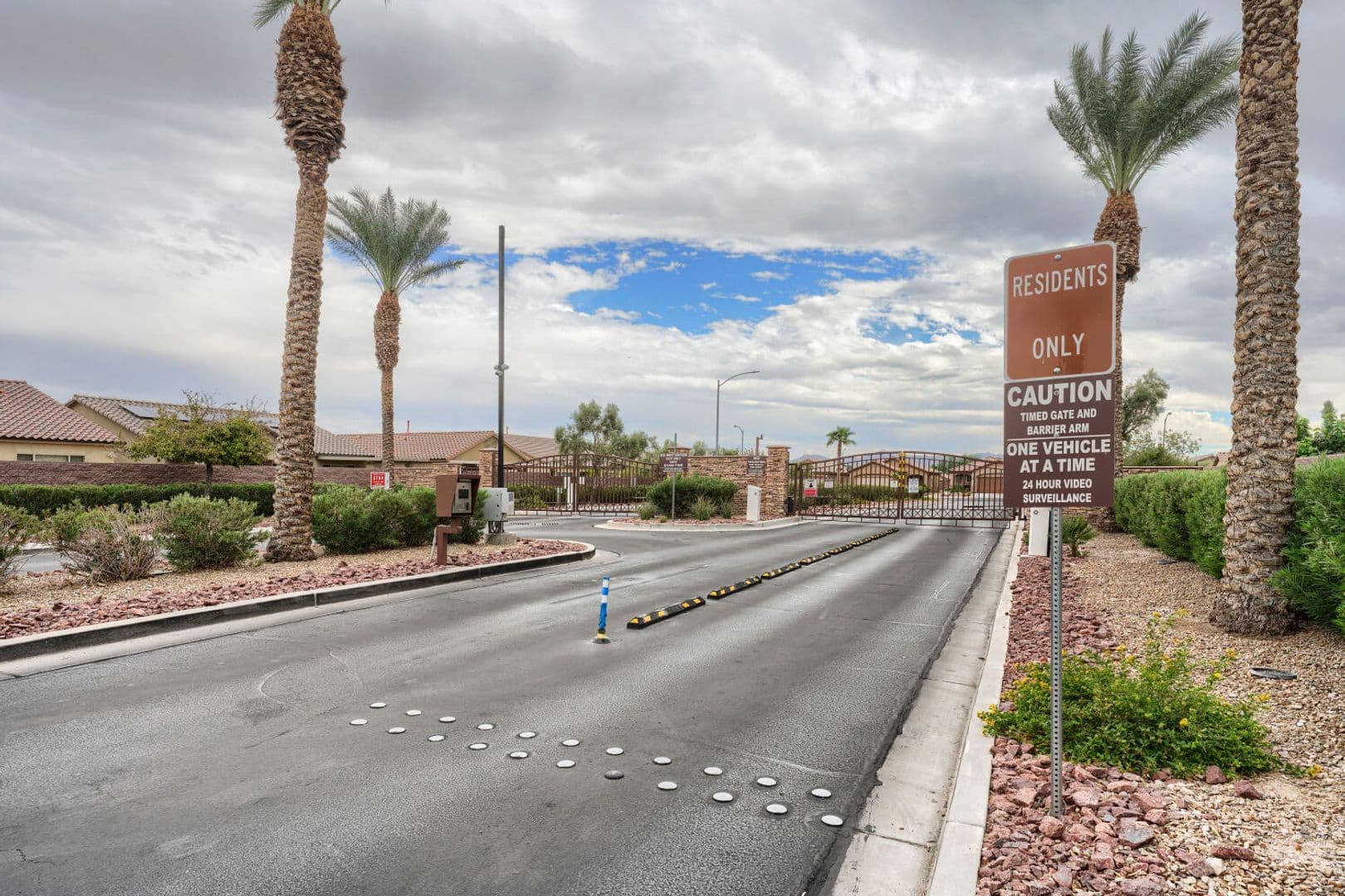 Las Vegas House: 6160 Isola Peak Avenue
