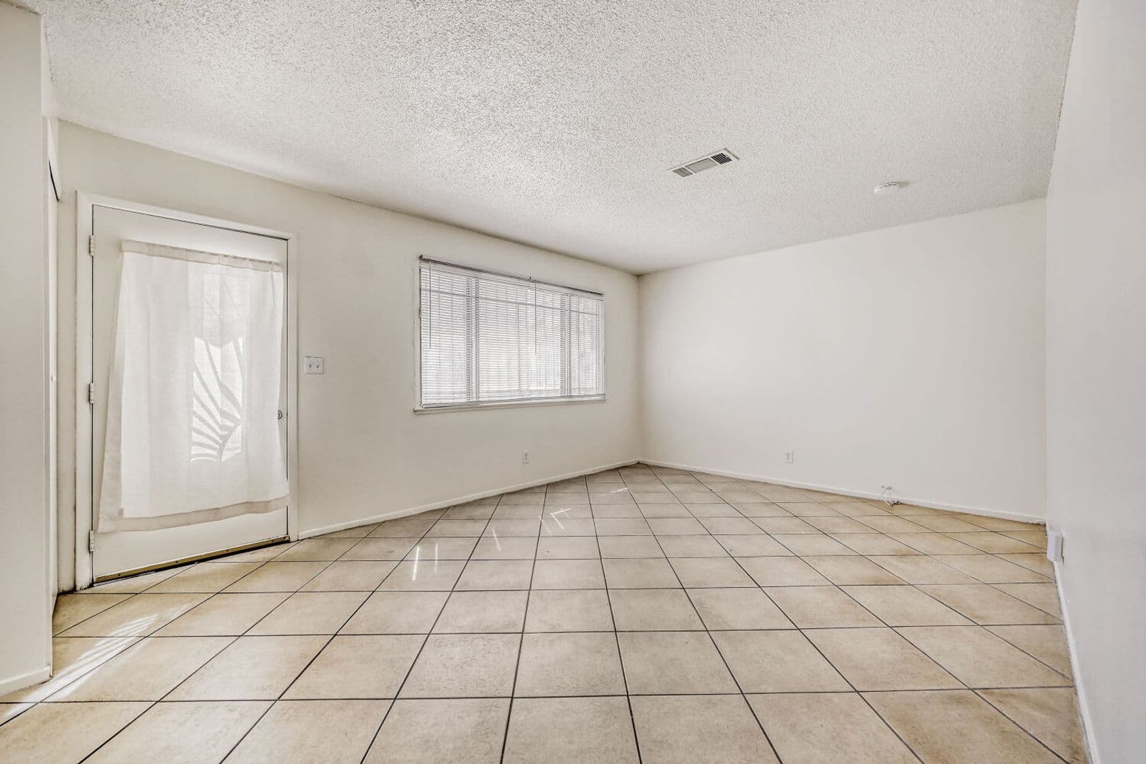Las Vegas House: 1272 Lawry Ave