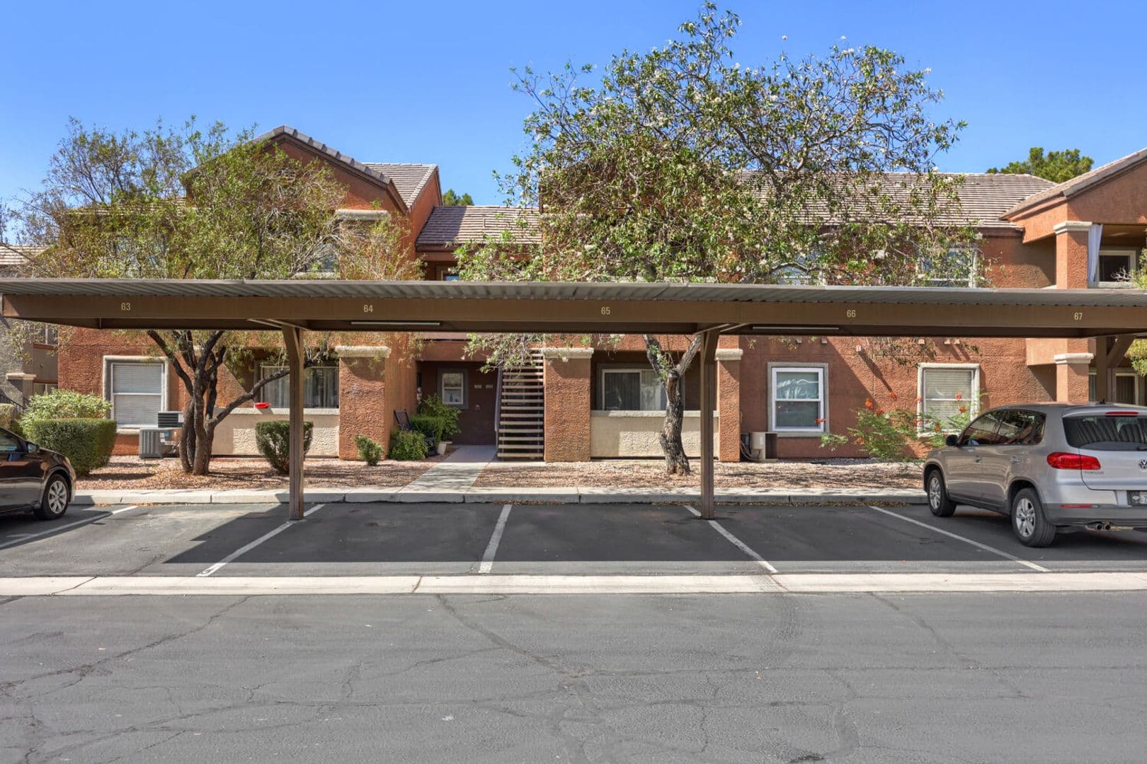 Las Vegas Condo: 555 E Silverado Ranch Blvd