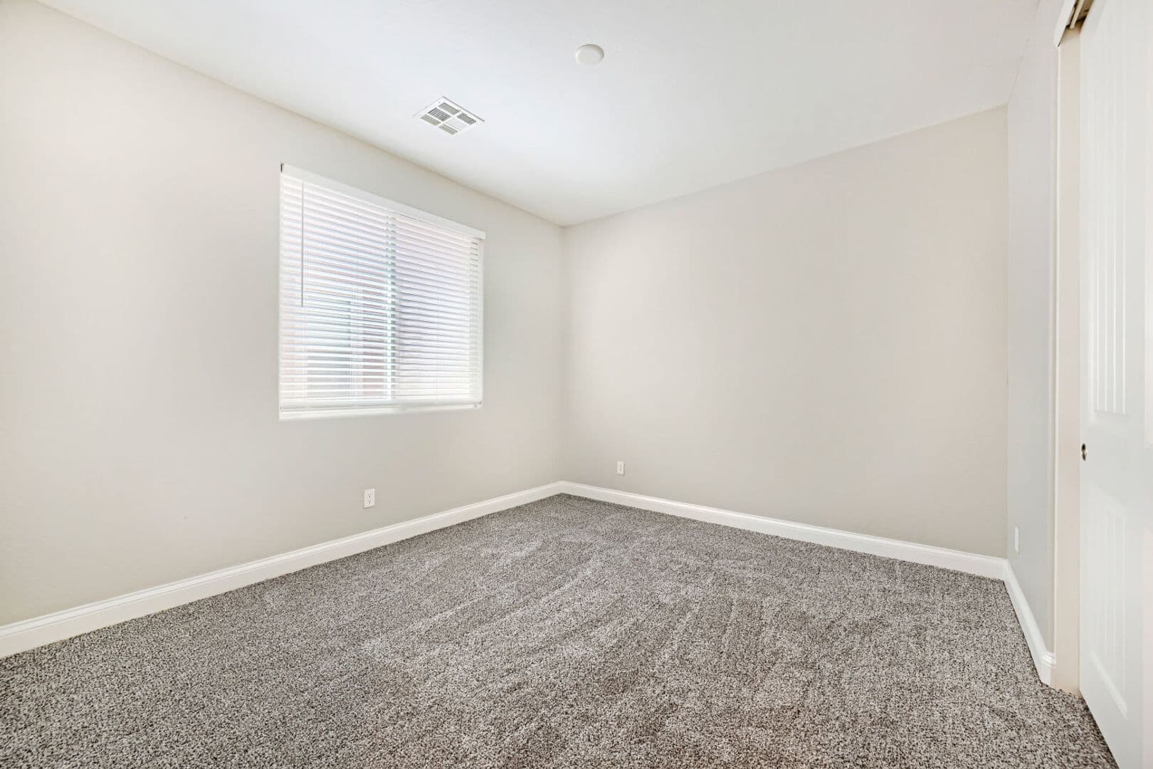 Henderson House: 164 Pace Ave