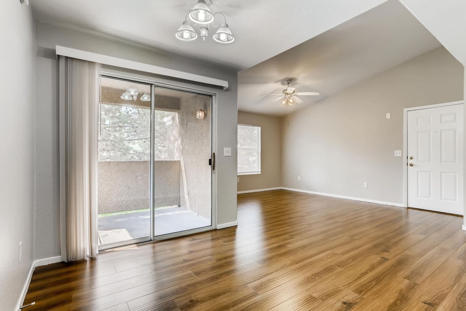 Las Vegas Condo: 555 Silverado Ranch Blvd  #2012