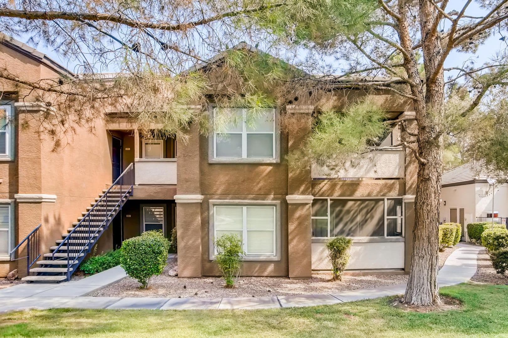 Las Vegas Condo: 555 Silverado Ranch Blvd  #2012
