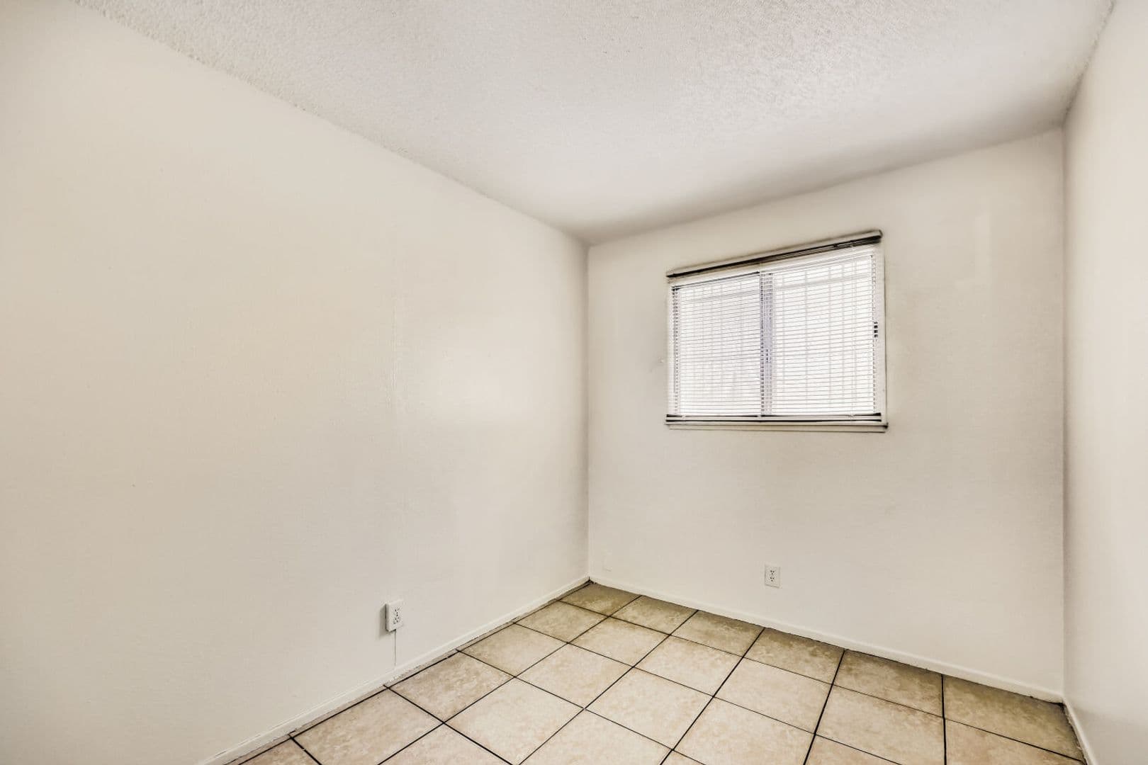 Las Vegas House: 1272 Lawry Ave