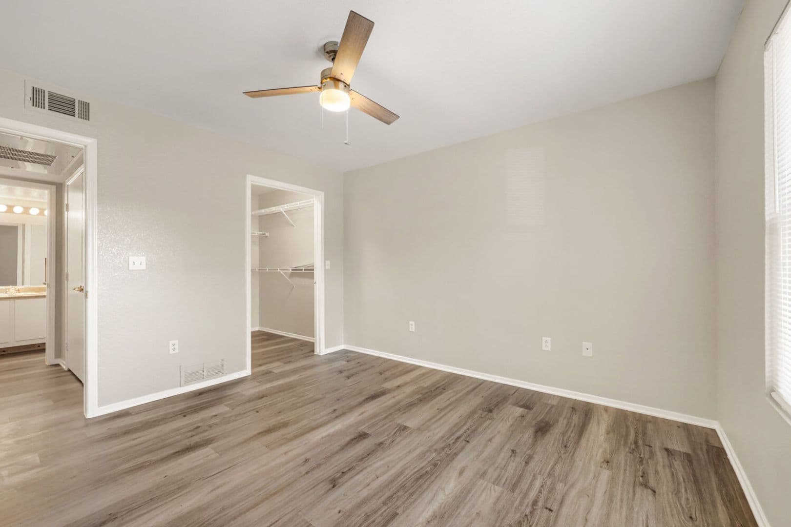 Las Vegas Condo: 555 E Silverado Ranch Blvd