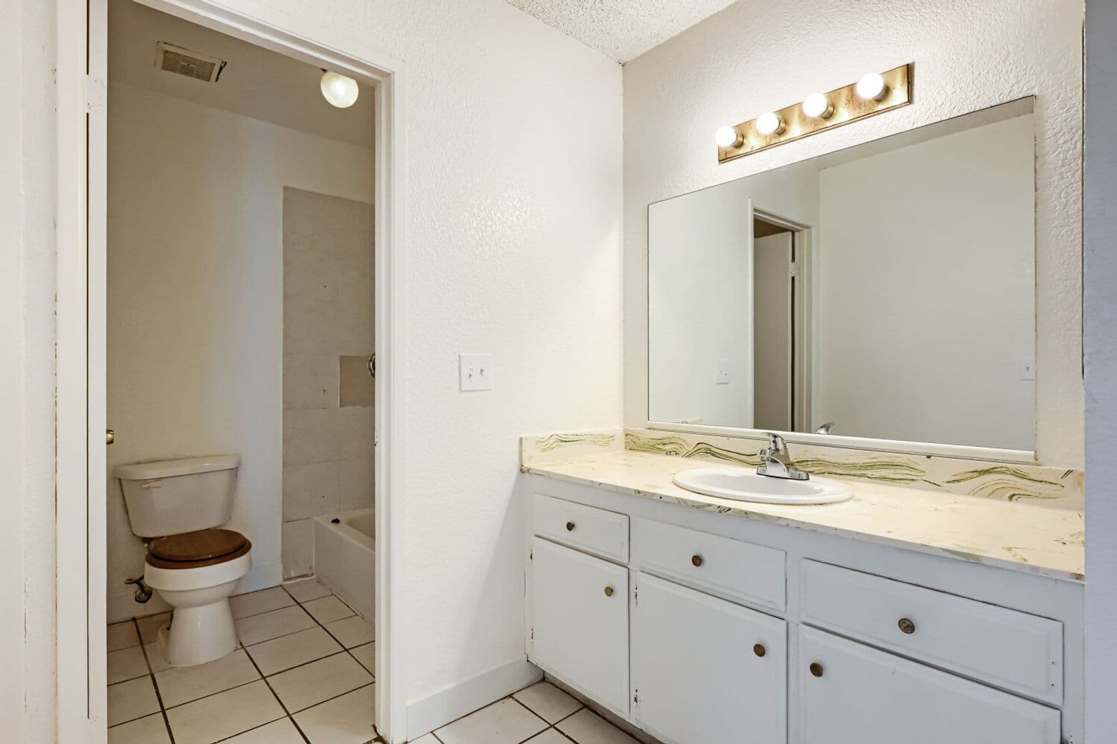 Las Vegas Condo: 1405 Vegas Valley Drive