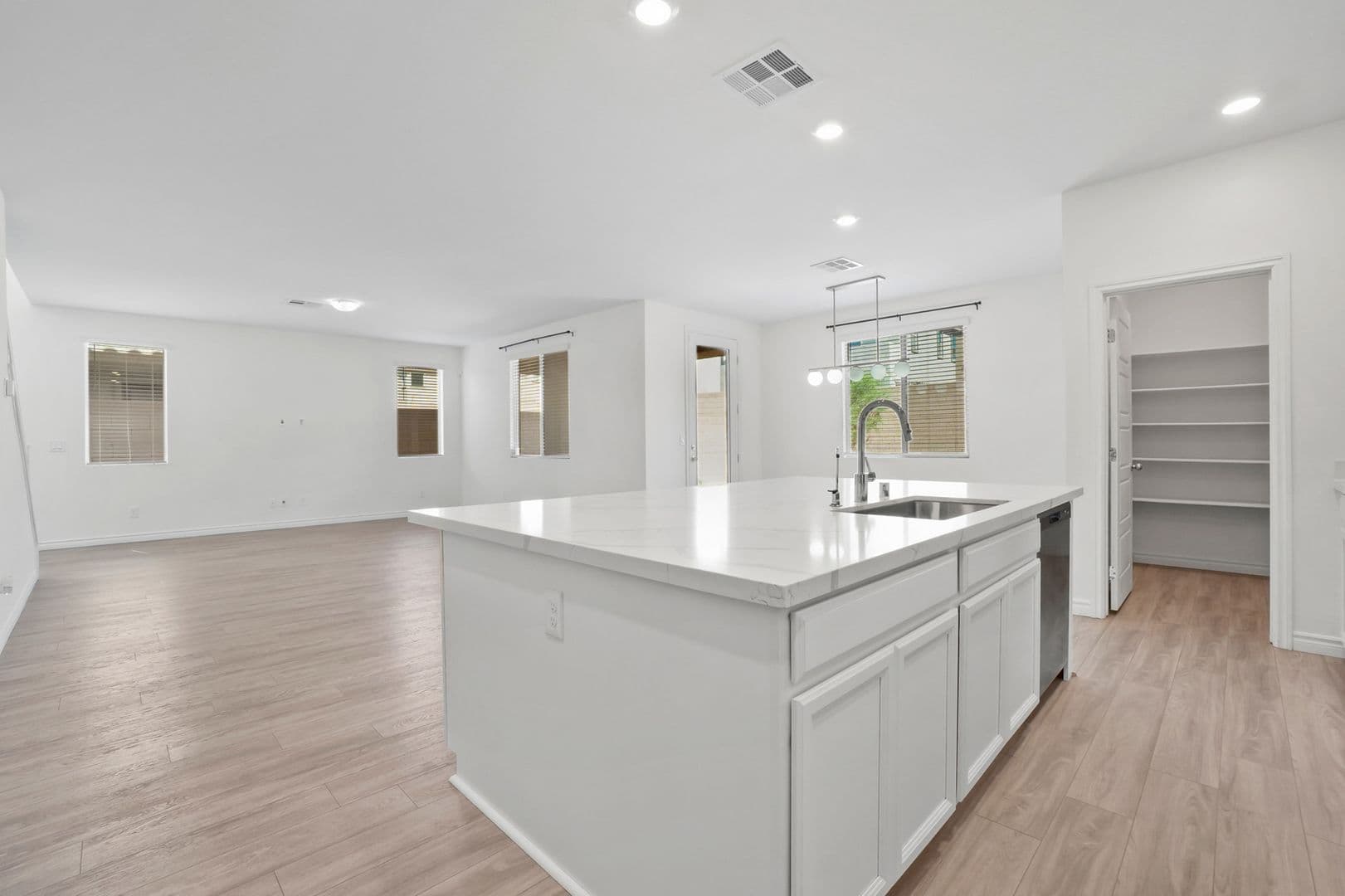North Las Vegas House: 1118 Junipine Ave
