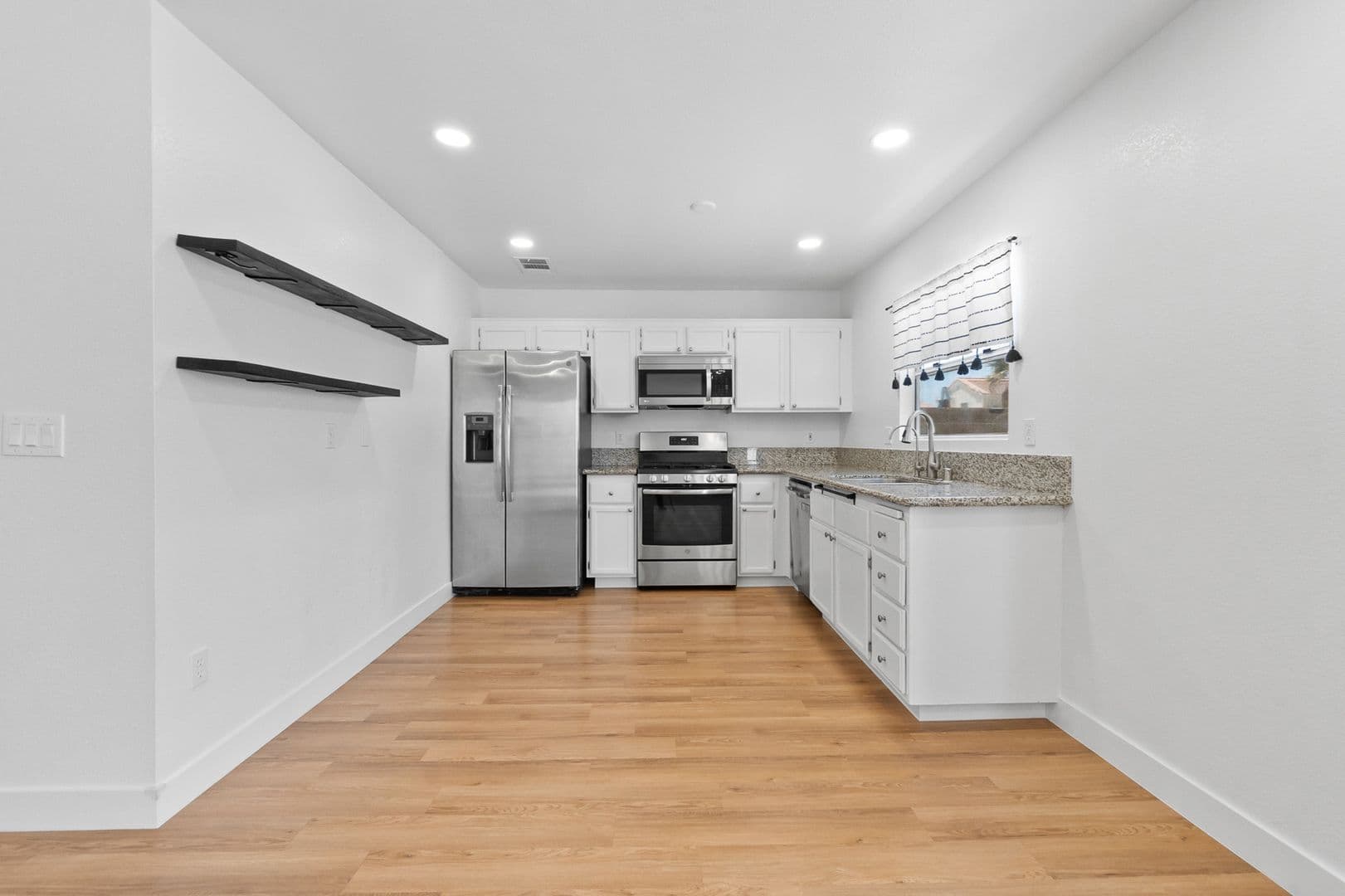 North Las Vegas House: 3523 Farina Drive