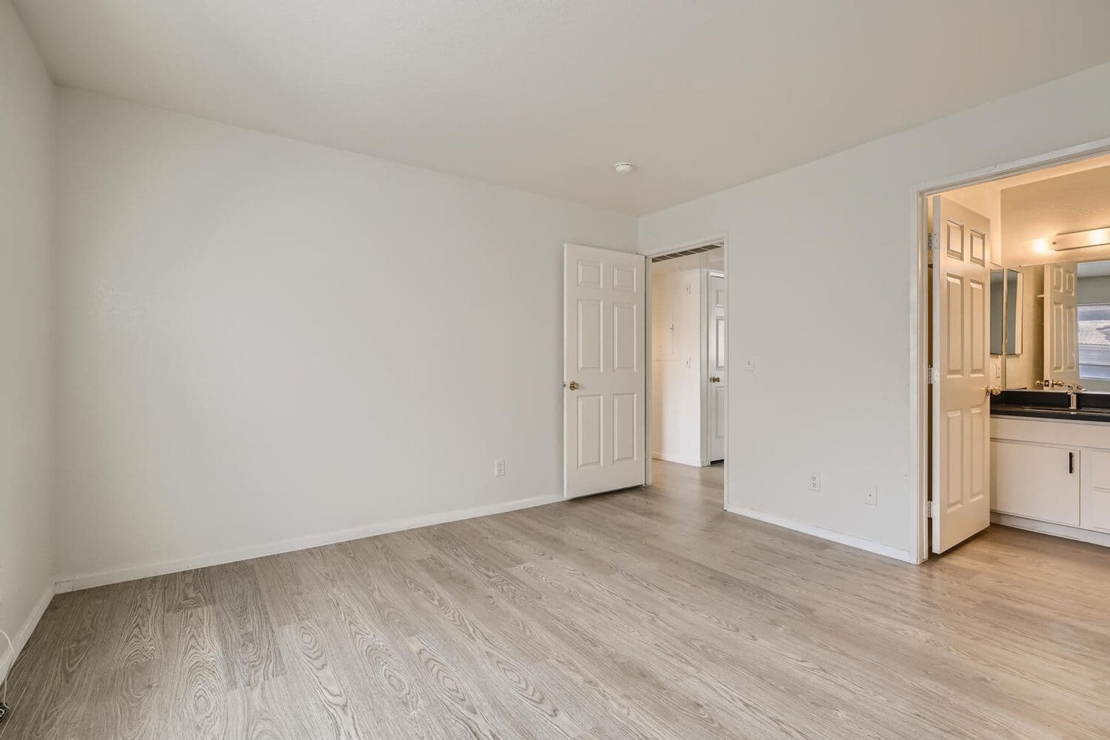 Las Vegas Condo: 2200 Benmore Street Unit 201