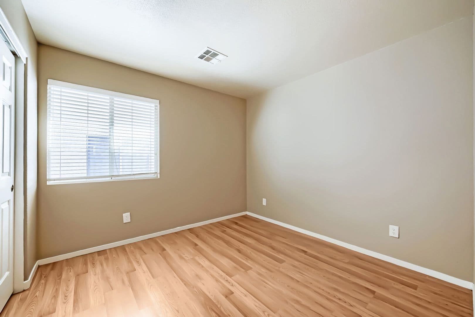 Las Vegas House: 8928 Crooked Shell Ave.