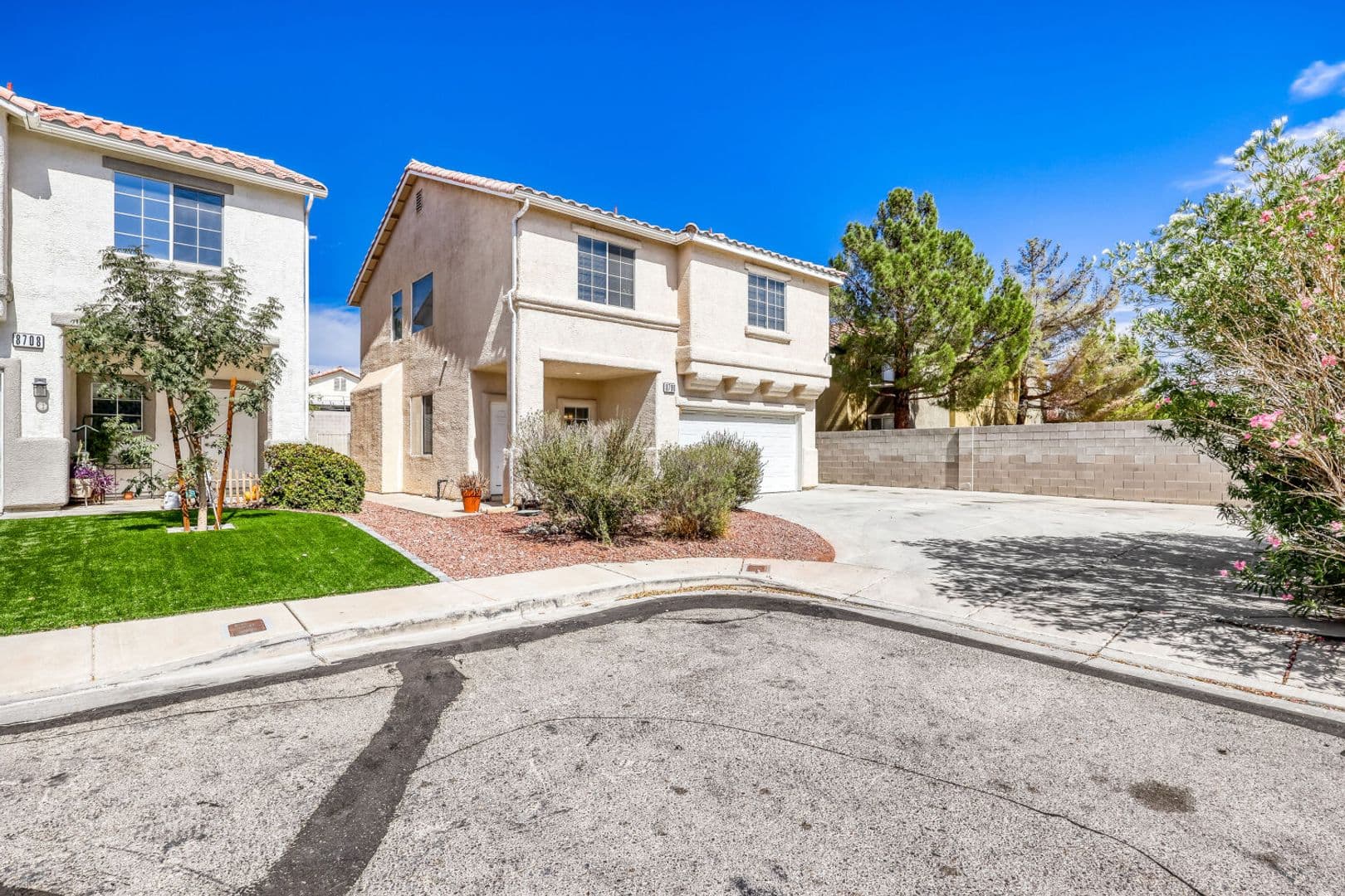 Las Vegas House: 8700 Emsdale Ct.