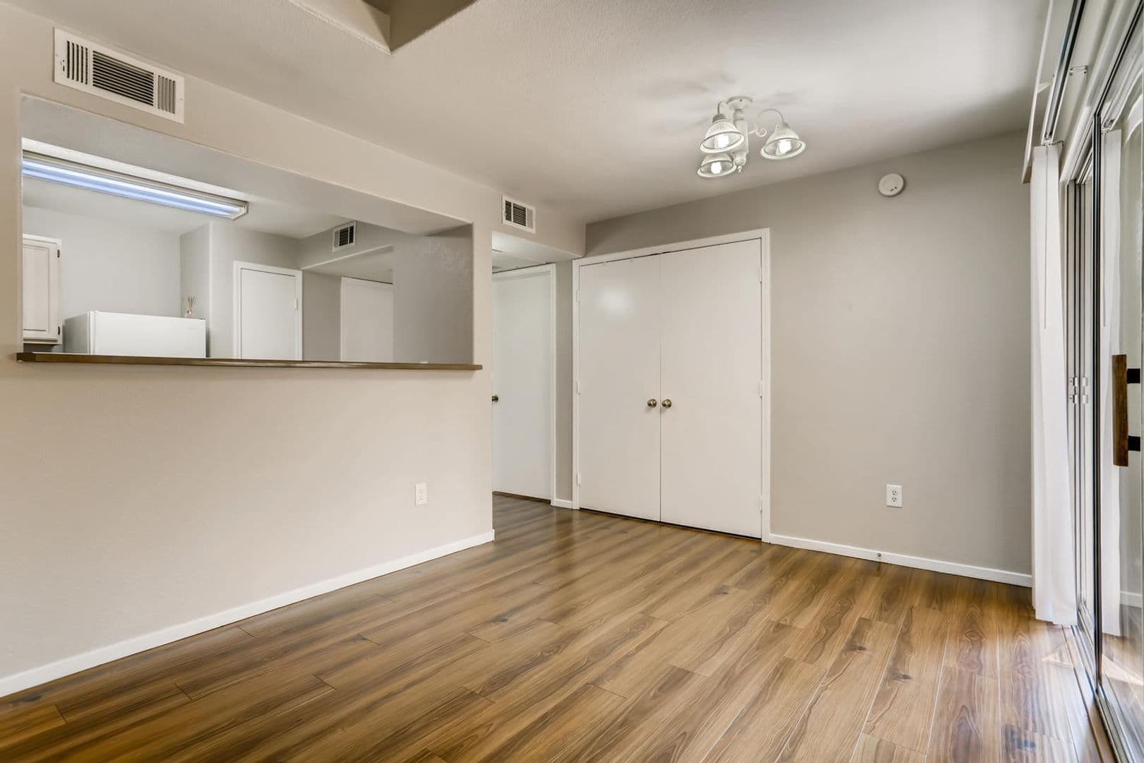 Las Vegas Condo: 555 Silverado Ranch Blvd  #2012