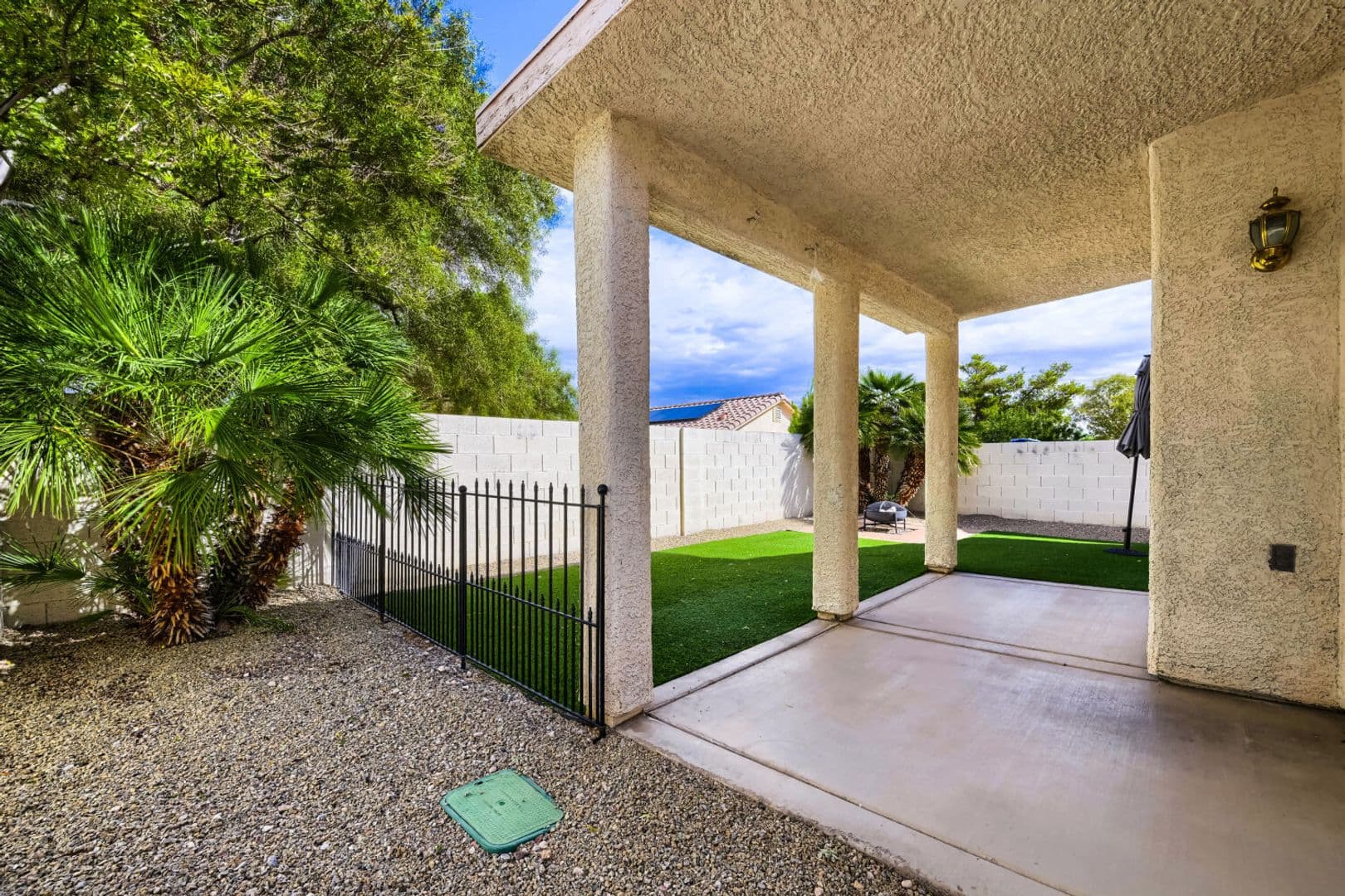 Las Vegas House: 8928 Crooked Shell Ave.