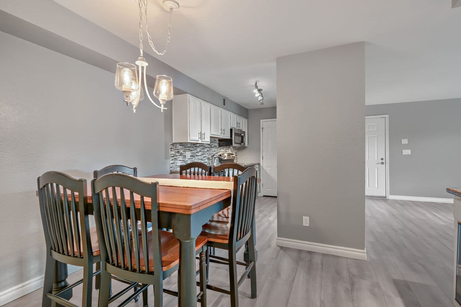 Las Vegas Condo: 2451 N Rainbow Blvd
