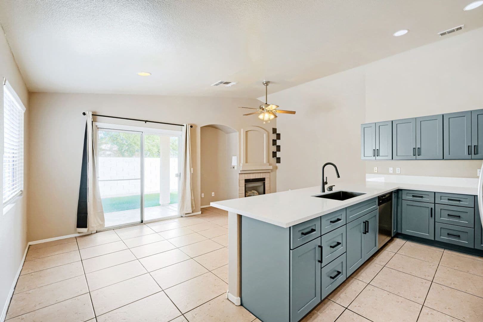 Las Vegas House: 8928 Crooked Shell Ave.