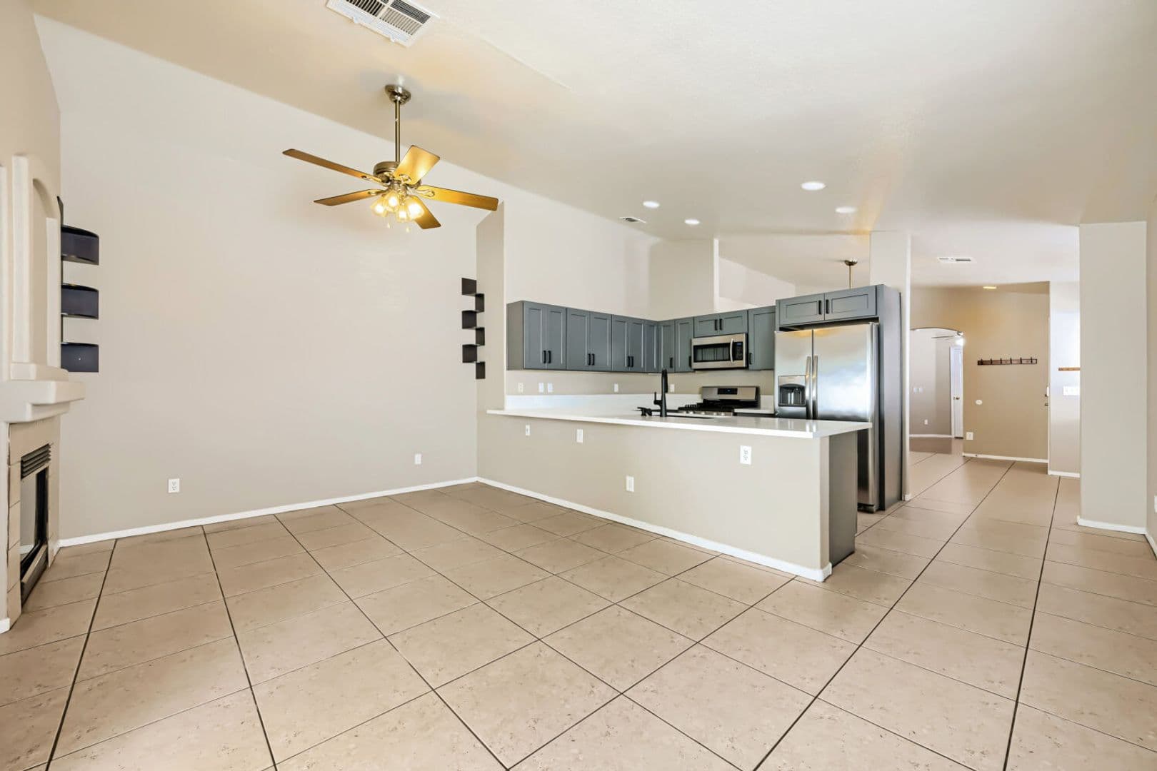 Las Vegas House: 8928 Crooked Shell Ave.
