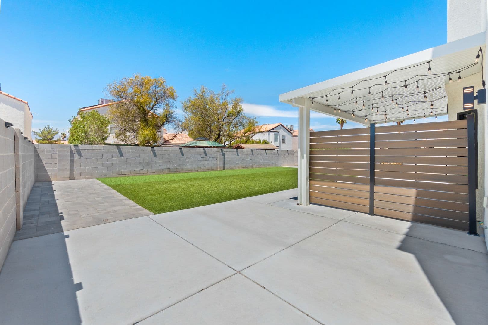 North Las Vegas House: 3523 Farina Drive