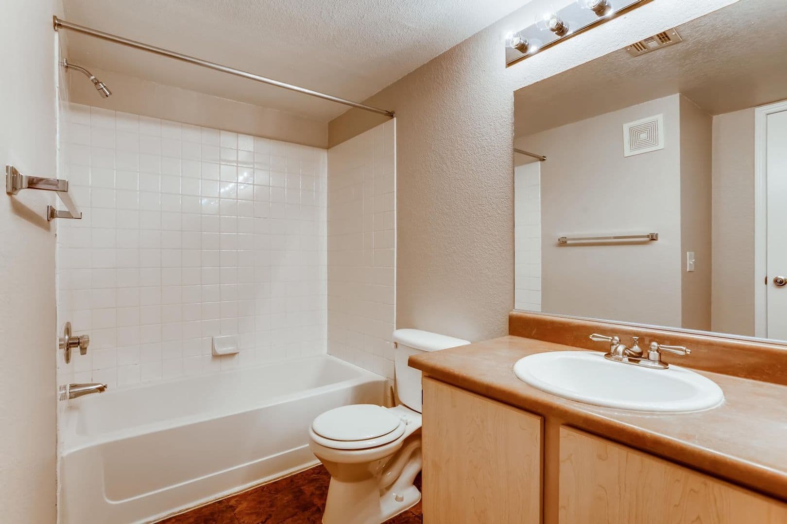 Las Vegas Condo: 555 Silverado Ranch Blvd  #2012