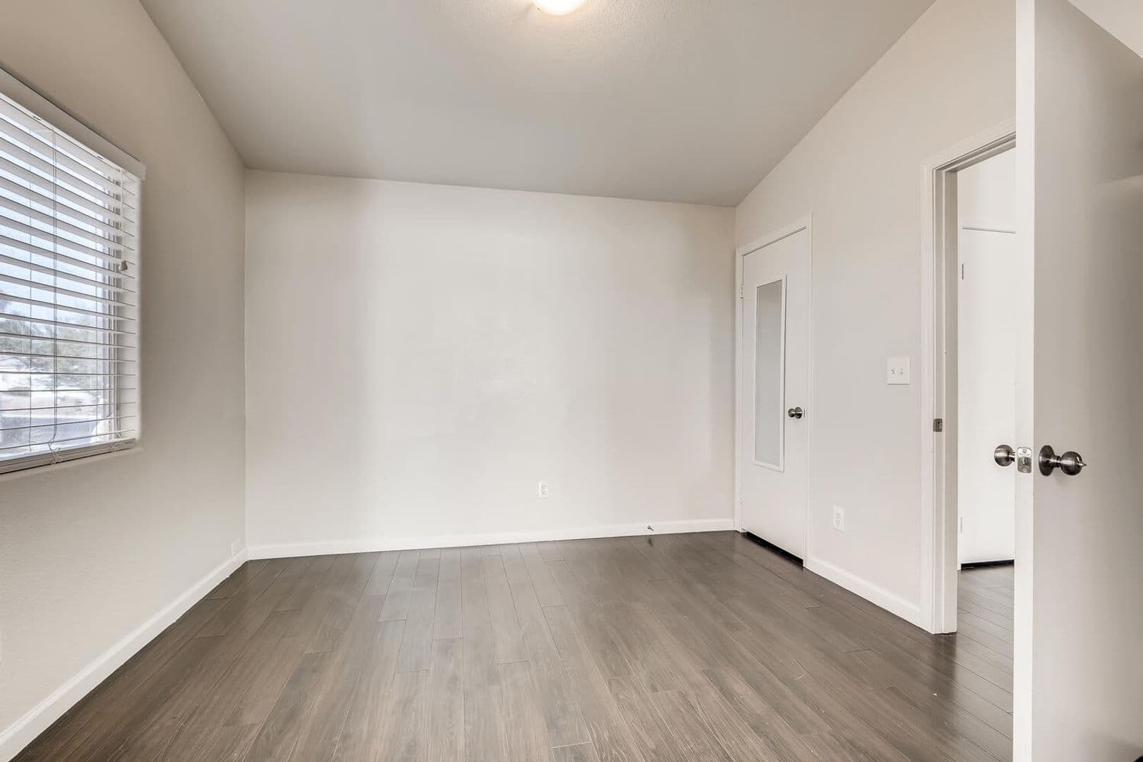 North Las Vegas House: 427 Regal Robin Way