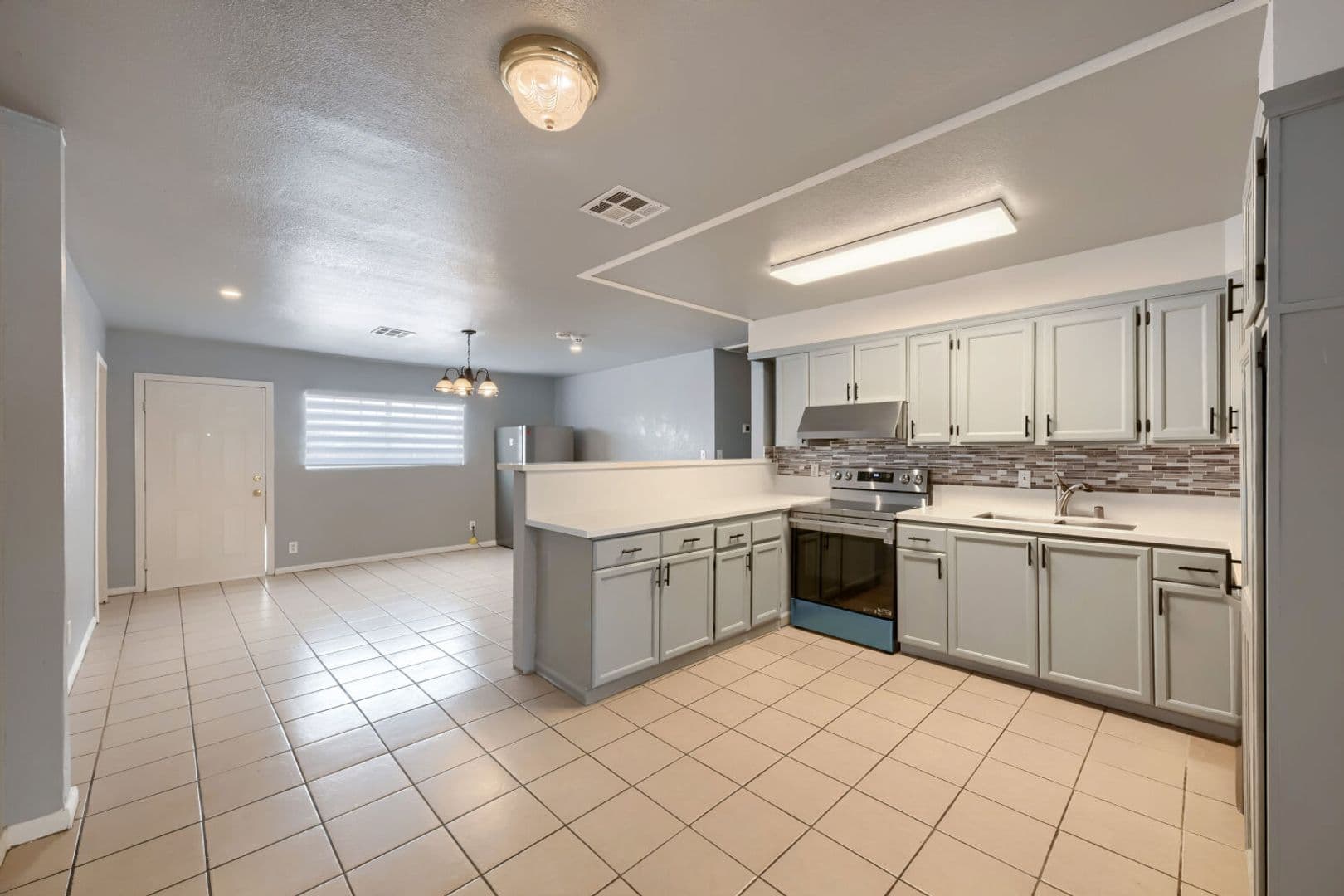 Las Vegas House: 6512 Evergreen Ave