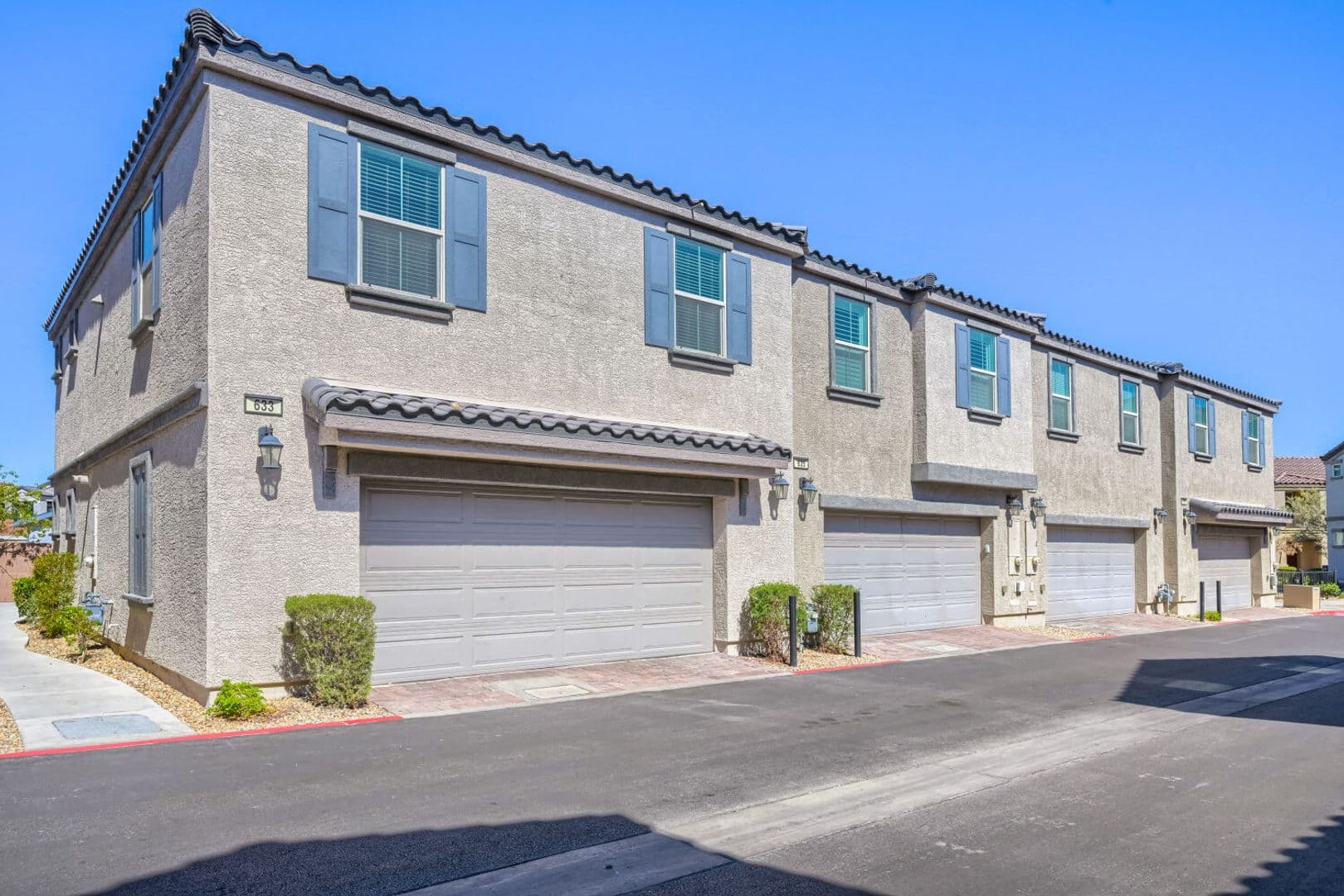 Henderson Townhome: 633 Sedum Ave