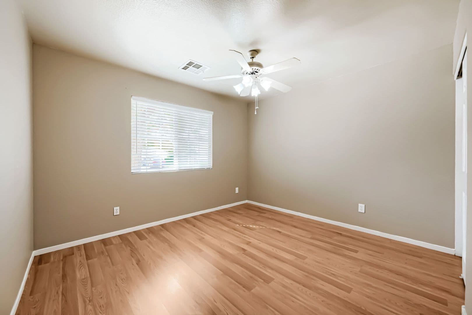 Las Vegas House: 8928 Crooked Shell Ave.