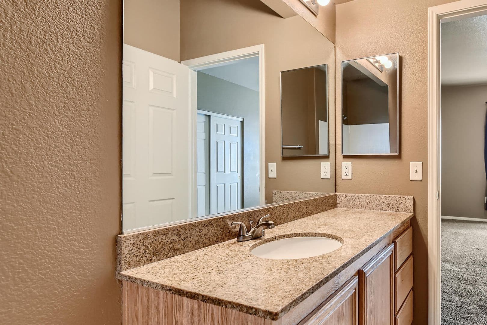 Las Vegas House: 10550 Alexander Rd. #2080