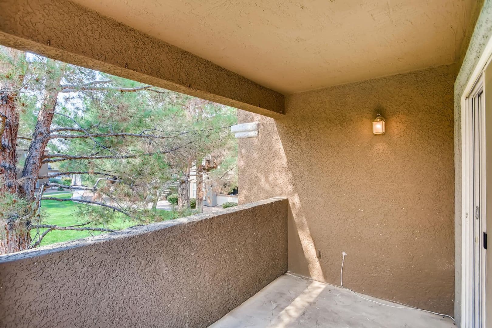 Las Vegas Condo: 555 Silverado Ranch Blvd  #2012