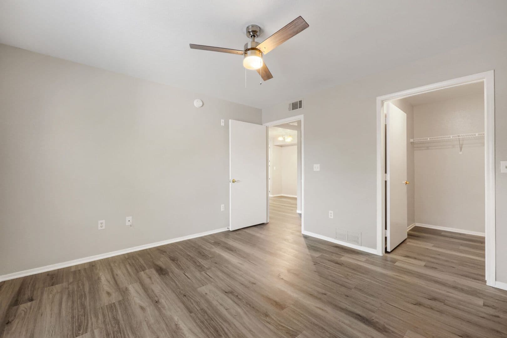 Las Vegas Condo: 555 E Silverado Ranch Blvd