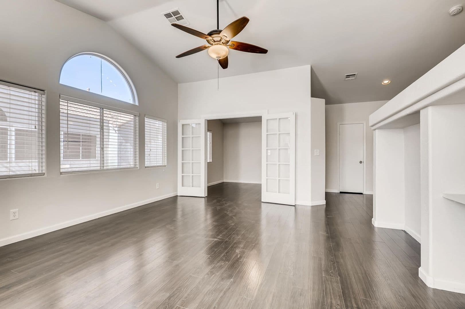 North Las Vegas House: 427 Regal Robin Way