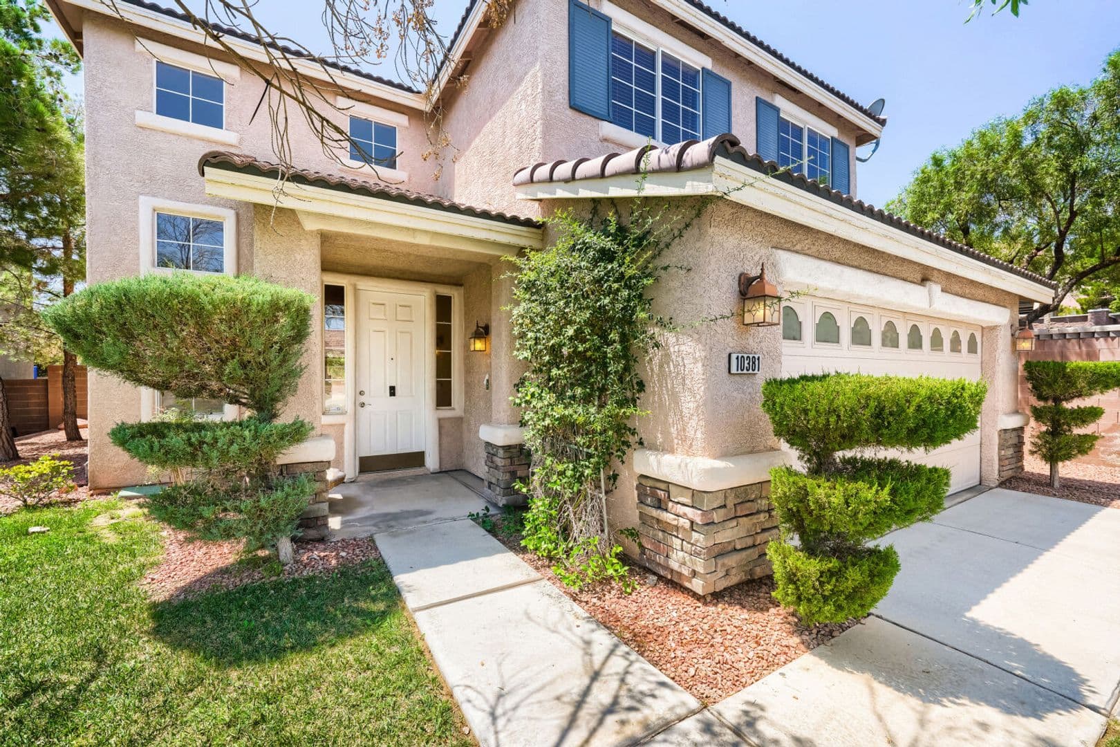 Las Vegas House: 10381 Sleeping Sun Ct.
