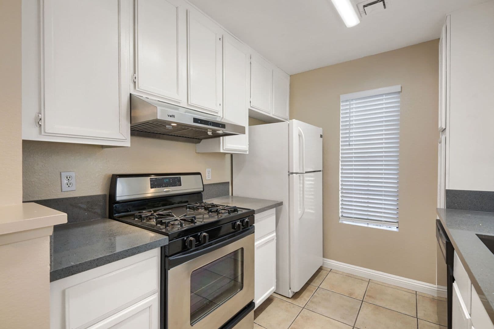 Las Vegas Condo: 4860 Nara Vista Way